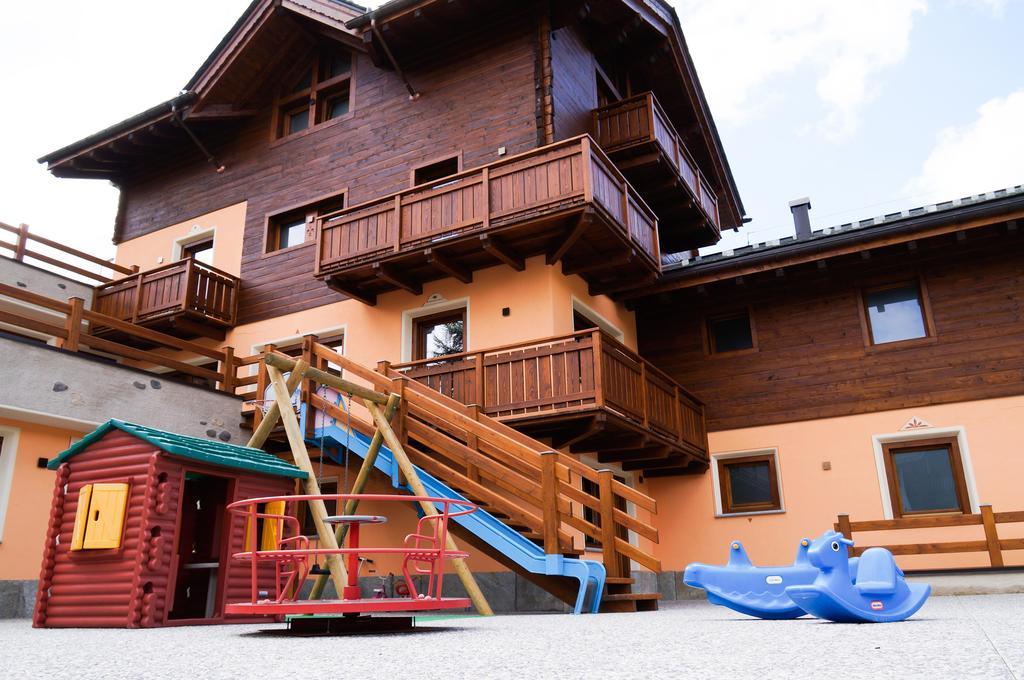 Residence Baita Cusini Livigno Eksteriør bilde